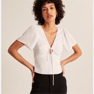 NWT Abercrombie and Fitch Tie Front Cropped Short Sleeve Top